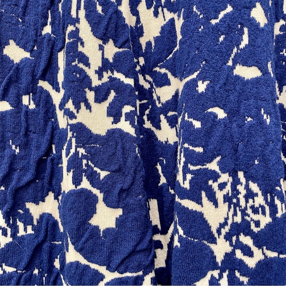 Ann Taylor Petite Floral Knit Dress - Picture 9 of 11